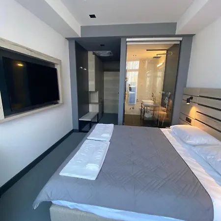 Aparthotel Super Seven Belgrade