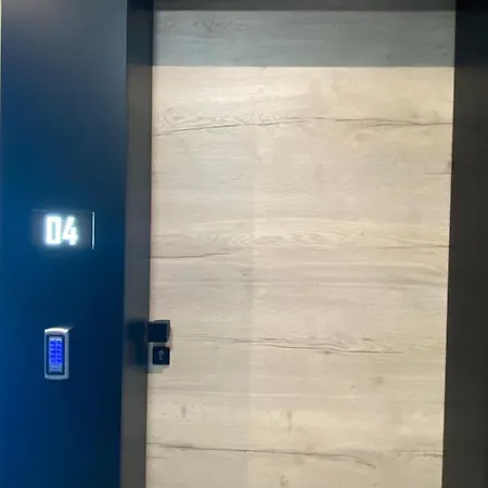 Aparthotel Super Seven Belgrade