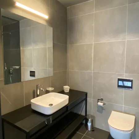 Super Seven Aparthotel Belgrade