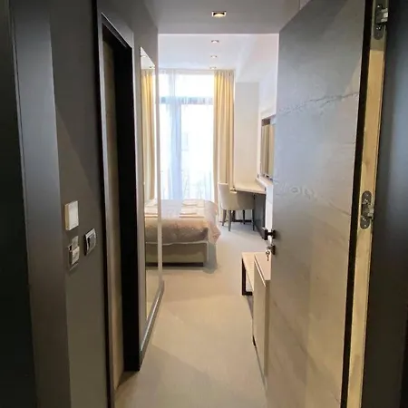 Aparthotel Super Seven Belgrade