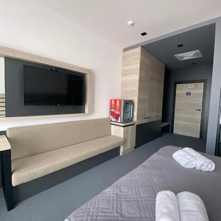 Super Seven ベオグラード